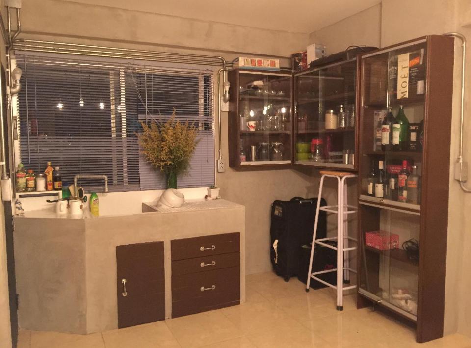 Renovated Loft Style Condo Bangkok Exteriör bild